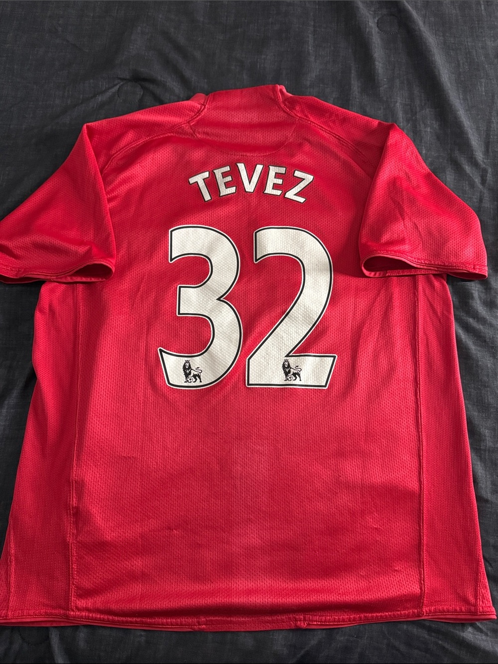 VINTAGE Manchester United #32 Carlos Tevez 2007-08 Nike Home Premier League Kit